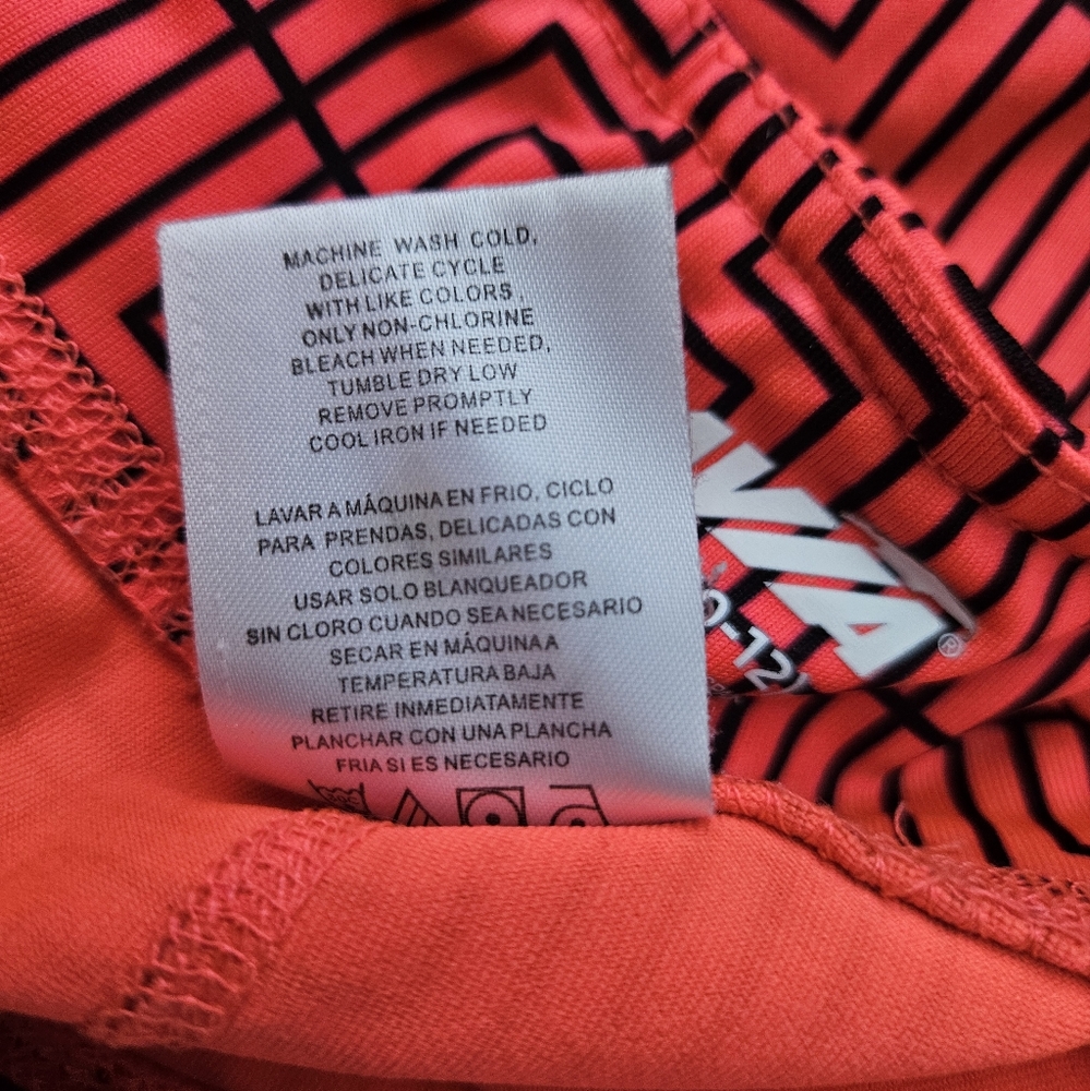 Geometric Patterned Shorts - Picture 5 of 5